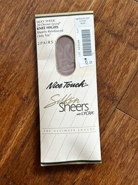 VTG Deadstock Nice Touch Silken Sheers Nude KNEE HIGHS 2 Pairs: Regular Leg